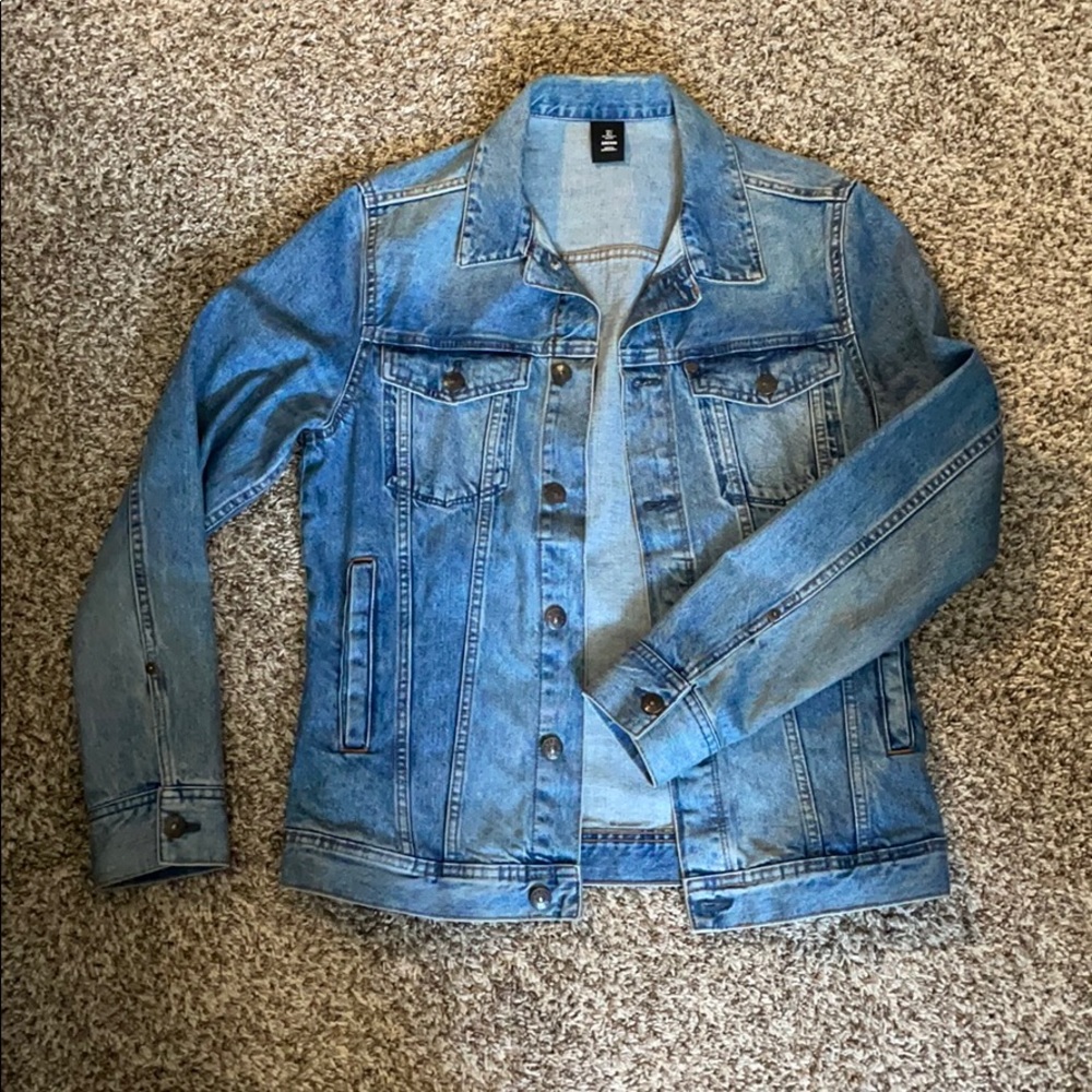 DENIM JACKET